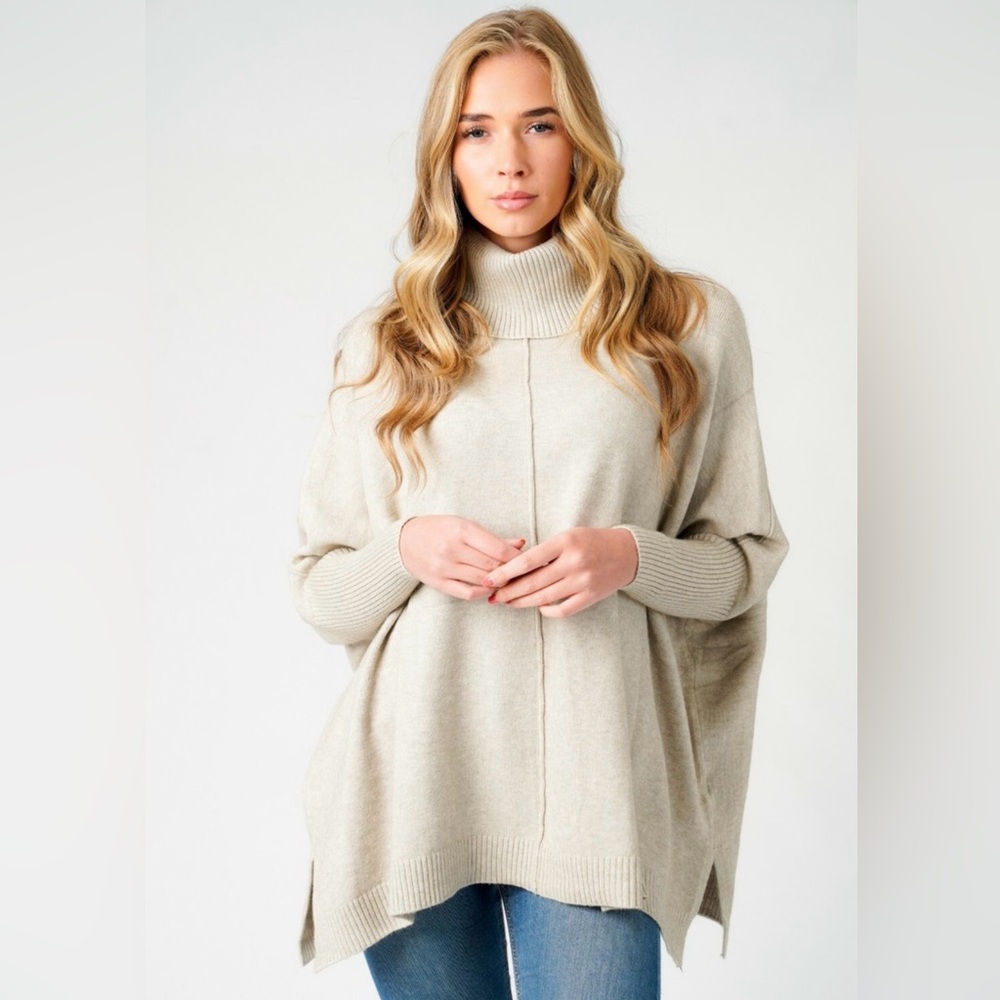 JESSICA SIMPSON Beige Seamed Oversized Cocoon Turtleneck M Medium $79 EUC KL